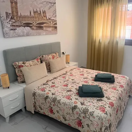 Playa Del Cura View Apartment *